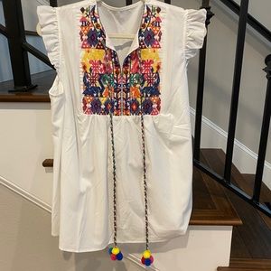 White blouse w/ colorful accent